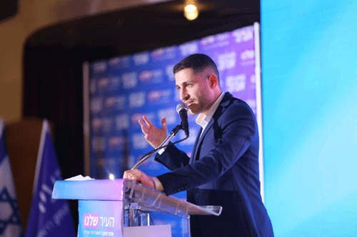הבחירות המוניציפליות הקרובות בטבריה, אביב יצחק יגיש מועמדות לראש העיר
